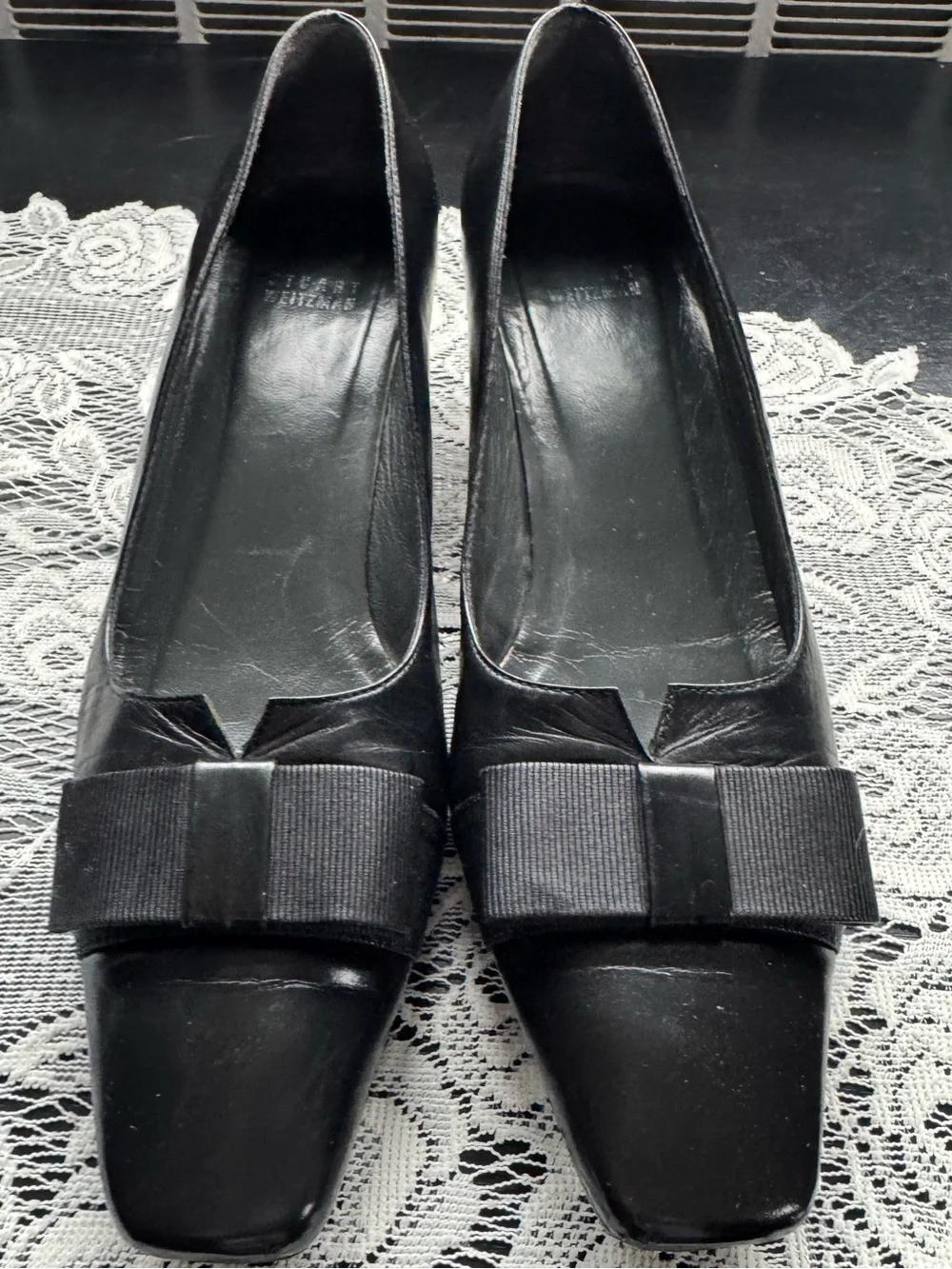 Stuart Weitzman Women's Bow-Accent Soft Patent Leather Slip-on Pumps - Picture 1 of 9